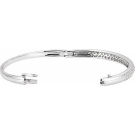 14K White 1 1/2 ctw Natural Diamond Bangle 7" Bracelet